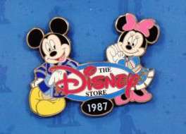 110th Legacy Collection - The Disney Store Mickey and Minnie - DSUS