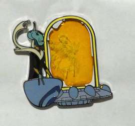 22005 - November 2017 Park Pack - Grand Councilwoman and Stitch - Yellow Stained Glass with Upside Down Stitch - Disney Store US alternate image