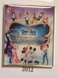 Framed Pin Set - Mickey Mouse and Minnie Mouse (2012)