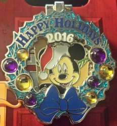 21136 - Resort Holiday Collection 2016: Jeweled Wreaths - Old Key West Resort - Mickey Mouse Wreath - Walt Disney World alternate image
