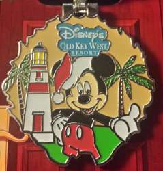 21136 - Resort Holiday Collection 2016: Jeweled Wreaths - Old Key West Resort - Mickey Mouse Wreath - Walt Disney World alternate image