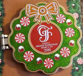 17825 - Gingerbread House Collection 2016 - Hinged Grand Floridian Wreath - Walt Disney World alternate image