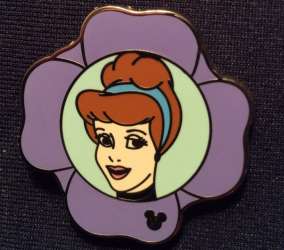 24370 - 2011 Hidden Mickey - Princess Flowers - Cinderella - Walt Disney World alternate image