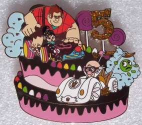 Click to view the Ralph, Vanellope, and King Candy details