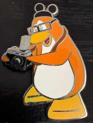 25782 - Club Penguin - Mystery Series - Club Penguin Mystery Tourist alternate image