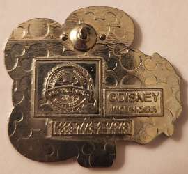 26246 - 2015 Dated Year Pins - 2015 Disney Parks Booster Pack - Donald Duck ONLY alternate image