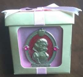 16130 - Princess Birthstone - Snow White alternate image