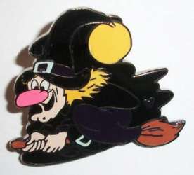 18681 - 2007 Hidden Mickey - Trick or Treat - Huey, Dewey, Louie, Donald and Witch Hazel alternate image