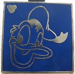 2009 Hidden Mickey - Character Outlines - Donald Square - WDW