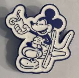 27385 - Mickey Vacation Booster Set - DVC Mickey Collection Lounge Chair Only alternate image