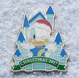 Jungle Carnival - Disney Gifts of Christmas 2017 - Castle - Donald
