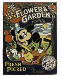 14556 - EPCOT International Flower & Garden Festival 2018 - Mickey and Pluto - Walt Disney World alternate image