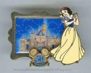 'Happiest Homecoming On Earth Framed Castle Collection - Snow White - DLR'