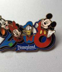 8246 - 2008 Dated Year Pins - Disneyland - Goofy, Minnie, Donald, and Mickey Swivel - Disneyland Resort alternate image