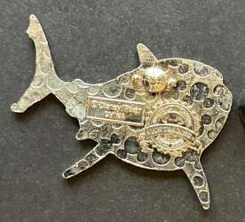 28574 - Finding Nemo 10th Anniversary - Bruce Facing Left alternate image