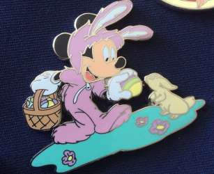 84145 - Easter 2005 - Mickey in Pink Bunny suit, Easter - Walt Disney World alternate image