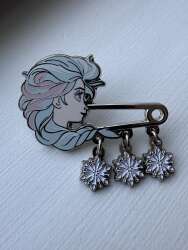 28854 - Frozen Lanyard - Elsa with Dangling Snowflakes - Disneyland Resort Paris alternate image