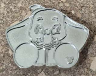 13768 - 2018 Hidden Mickey - Big Feet - Dumbo - Chaser alternate image