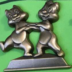 18722 - Annual Passholder Ticket to Tour Disneyland - Gold Statue Chip and Dale - Walt Disney World alternate image