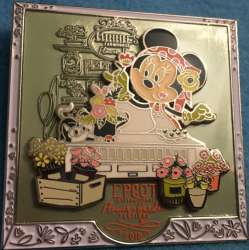 14735 - EPCOT International Flower & Garden Festival 2018 - Minnie and Figaro - Walt Disney World alternate image