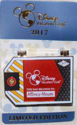 21556 - 2017 DVC Luggage Tag Pin - Mickey Mouse and Minnie Mouse Packing alternate image