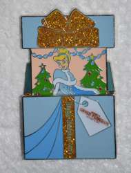 21219 - Resort Holiday Collection 2017: Present Sliders - Grand Floridian Resort & Spa - Cinderella Gift Box - Walt Disney World alternate image