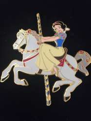 7326 - Princess Carousel Horse - Snow White - Disney Auctions alternate image