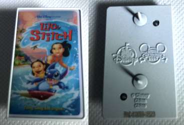 34742 - Walt Disney Home Video VHS Case Mystery Pin Collection - Lilo and stitch - Disney Store US alternate image