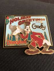 30422 - Holiday Greetings Postcard 2007 - Goofy - Disneyland Resort alternate image