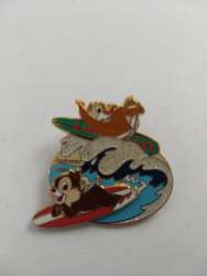 Chip & Dale - Surfing