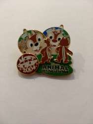 31171 - Merry Christmas 2004 - Animal Kingdom - Chip & Dale with Ornaments - Walt Disney World alternate image