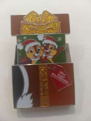 10129 - Resort Holiday Collection 2017: Present Sliders - Fort Wilderness Resort & Campgrounds - Chip & Dale Gift Box - Walt Disney World alternate image
