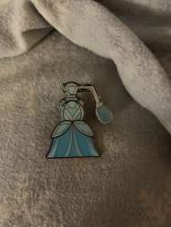 31491 - Loungefly - Princess Perfume Bottle - Cinderella - Loungefly alternate image