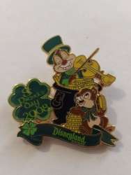 31565 - St. Patrick's Day - 2008 - Chip and Dale - Disneyland Resort alternate image