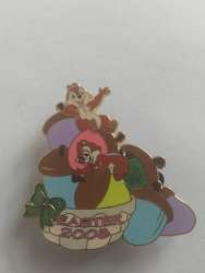 31587 - Easter 2008 - Chip and Dale Acorn Easter Basket - Disney Studio Store Hollywood / Soda Fountain alternate image