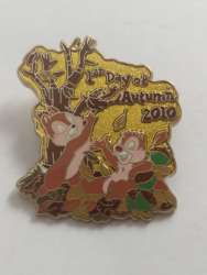 31614 - Disney Parks Seasons - Fall/Autumn - Chip dale alternate image