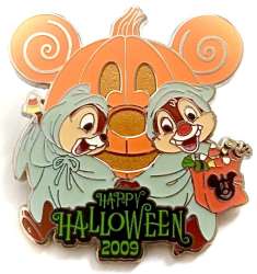 31632 - Halloween 2009 - Chip & Dale w/ Mickey Head Pumpkin alternate image