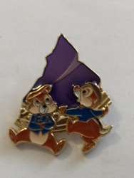 13 Reflections of Evil - Mirror Pin Board set - Chip &amp; Dale Carrying a Piece of the Mirror - WDW