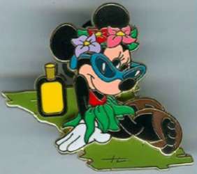 Click to view the Scavenger Hunt Minnie Sunbathing details