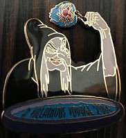 20930 - A Villainous Pin Voyage - Old Hag with Poisonous Apple - Disney Cruise Line alternate image