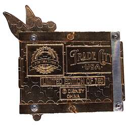 'Trade City, USA - Return to Pin Trader - WDW'