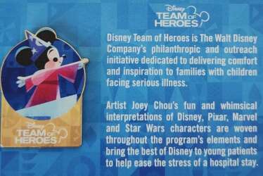 32082 - VoluntEars - Team of Heroes - Sorcerer Mickey Pin - Disney Fan Club alternate image
