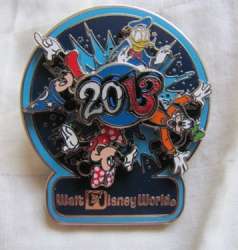 18370 - 2013 Dated Year Pins - Sorcerer Mickey and Friends 2013 - Walt Disney World alternate image