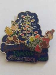 Osborne Family Spectacle of Dancing Lights - Chip and Dale - WDW