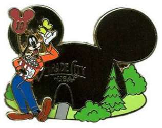 World's Largest Ear Hat - Goofy