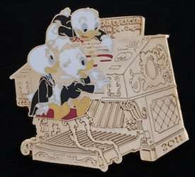 16295 - El Capitan Theatre Wurlitzer Organ - Huey, Dewey and Louie - Disney Studio Store Hollywood / Soda Fountain alternate image