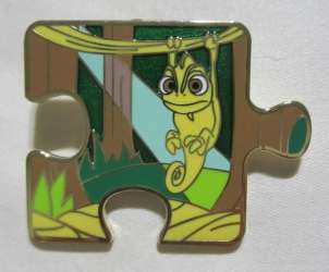Character Connection Mystery Collection - Tangled Puzzle - Yellow Pascal CHASER - MLT