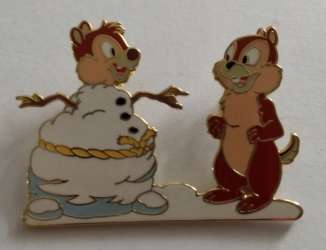 In the snow - Chip &amp; Dale Making a Snowman - DSUS