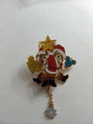 33196 - Spectacle of Pins 2002 - Santa Chip & Dale - Walt Disney World alternate image