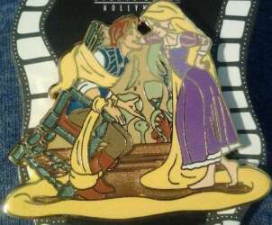 'Tangled - Rapunzel and Flynn in Chair - DSSH'